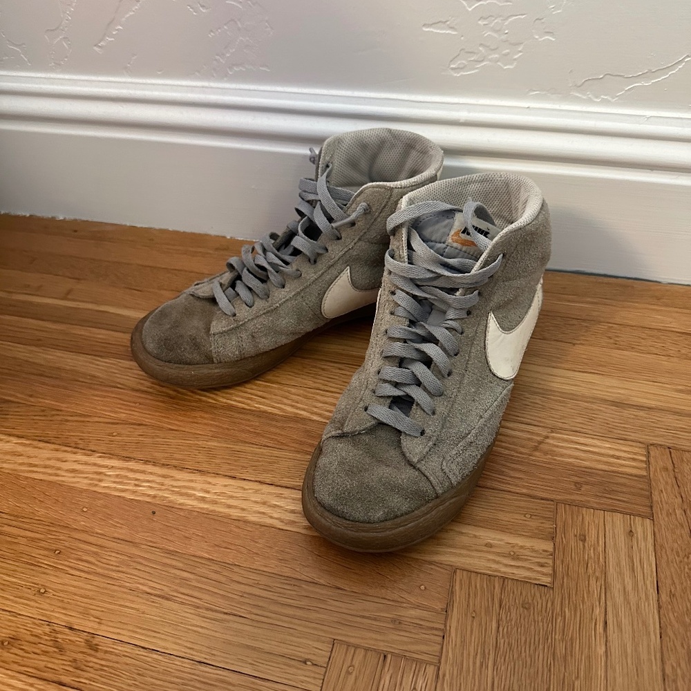 Nike Blaze grey suede